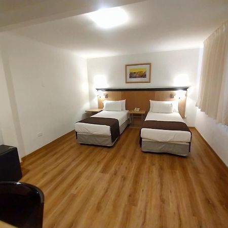 Argentino Hotel Mendoza Bagian luar foto