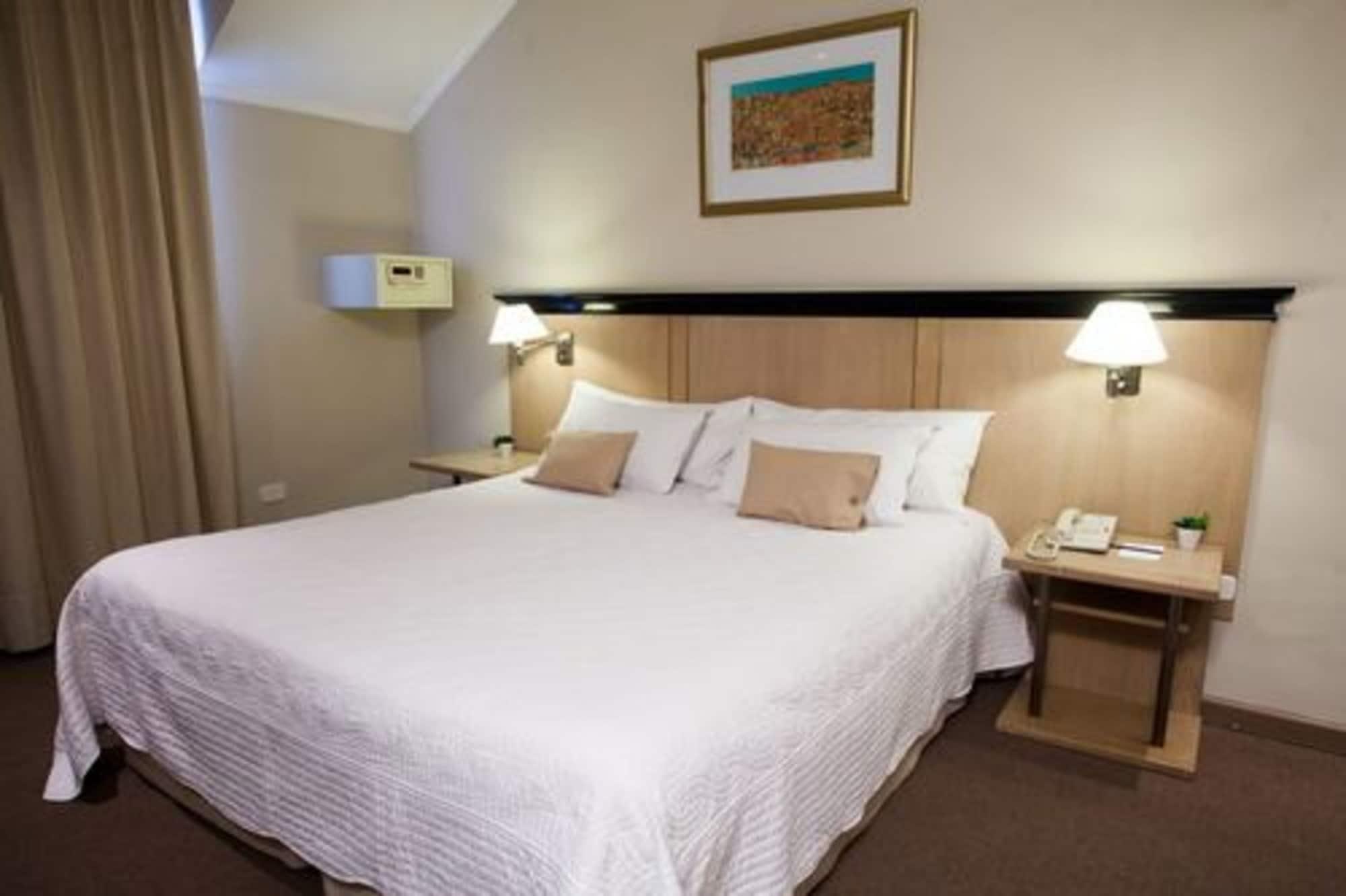 Argentino Hotel Mendoza Bagian luar foto