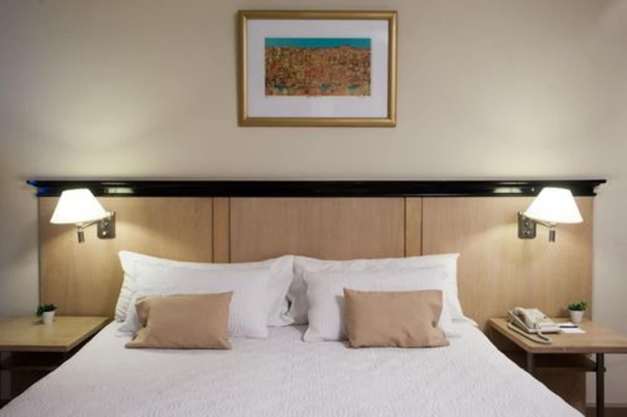 Argentino Hotel Mendoza Bagian luar foto