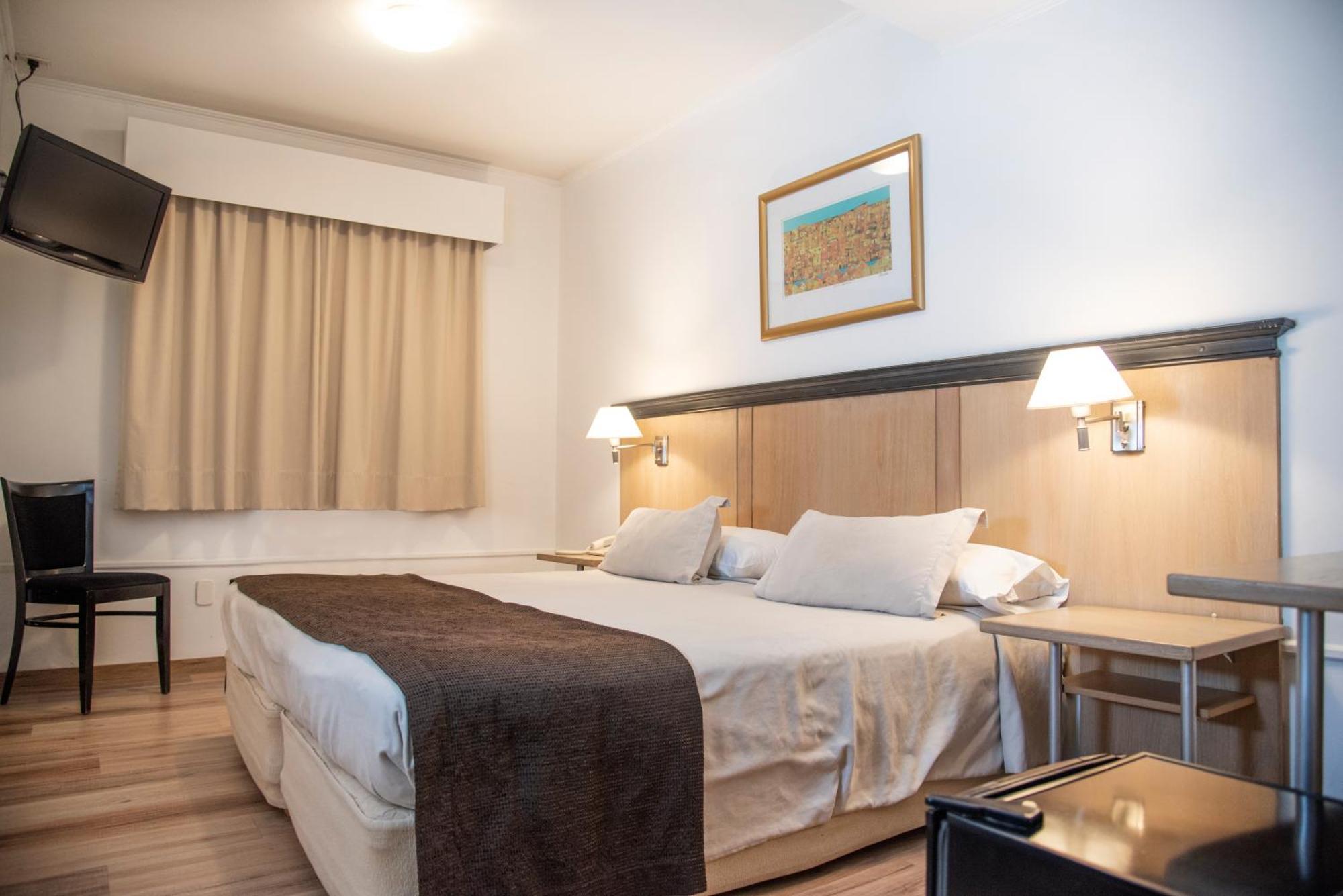 Argentino Hotel Mendoza Bagian luar foto